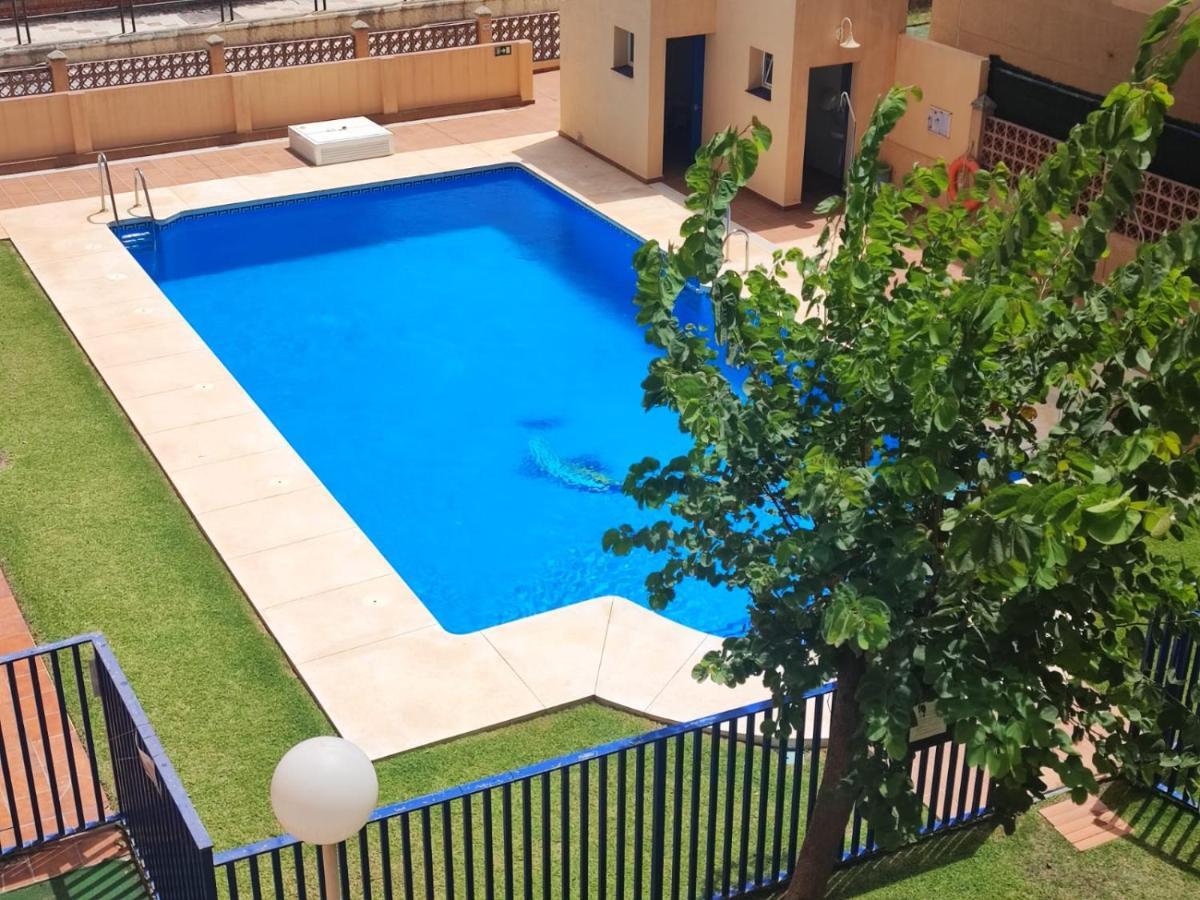 Casa Playa Guadalmar, Beautiful Apartment In Front Of The Sea, Wifi, Ac, Smart Tv, Private Parking Malaga Exterior photo