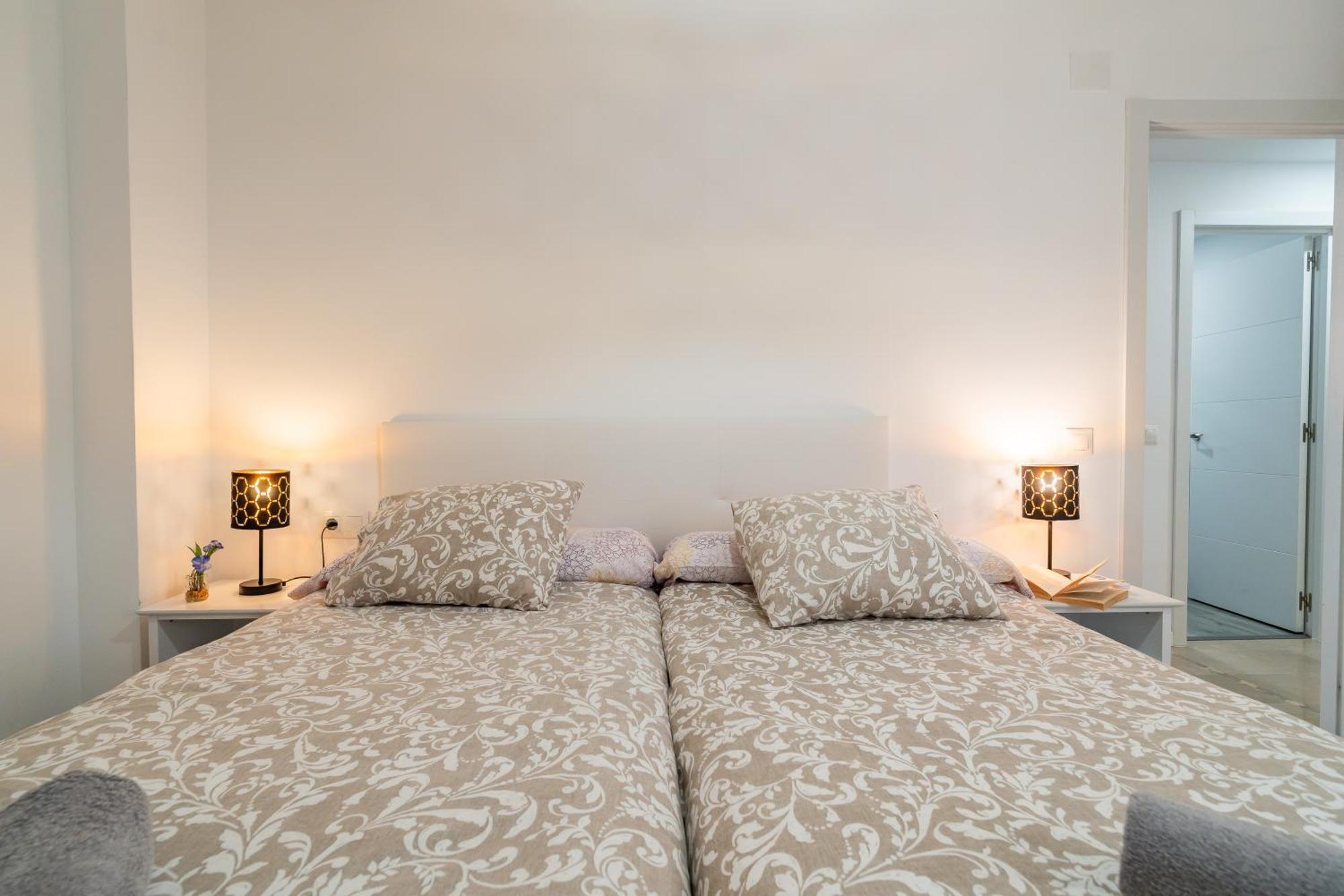 Casa Playa Guadalmar, Beautiful Apartment In Front Of The Sea, Wifi, Ac, Smart Tv, Private Parking Malaga Exterior photo